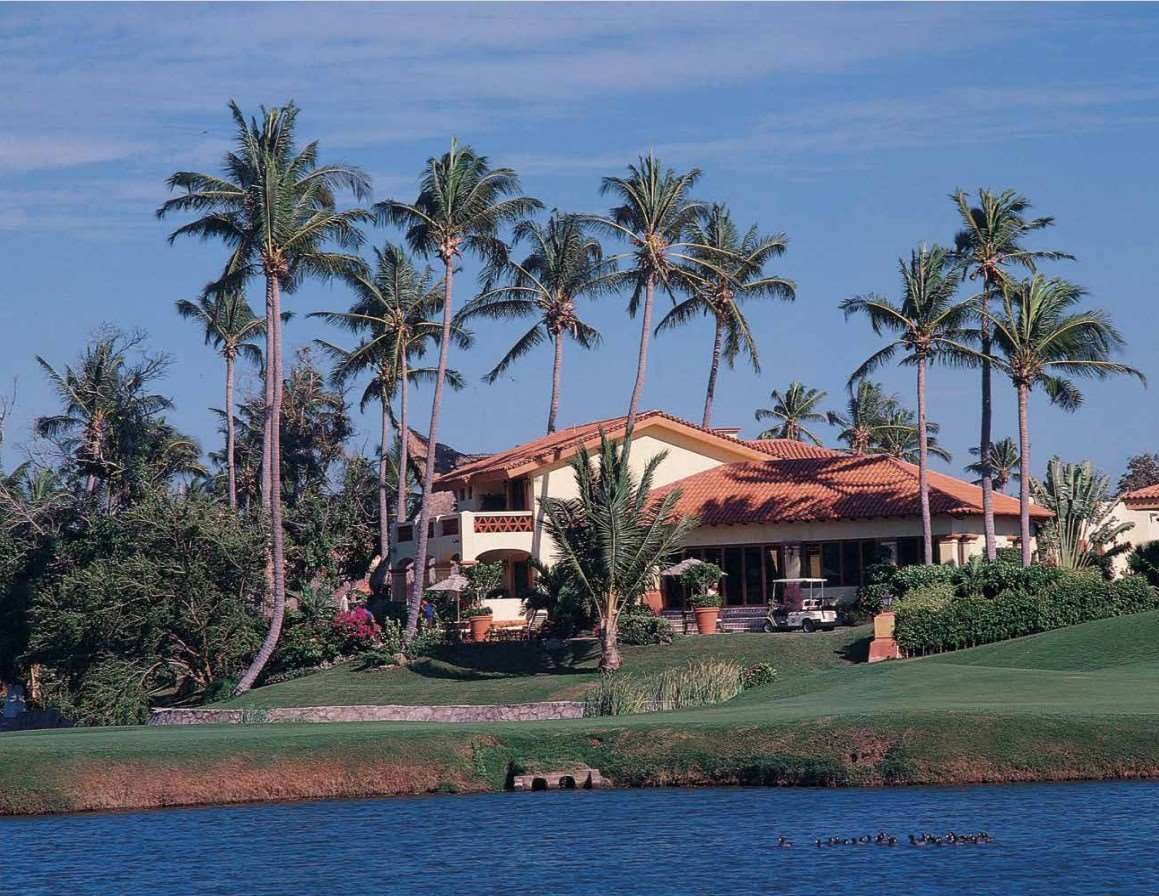 Golf villa among palms