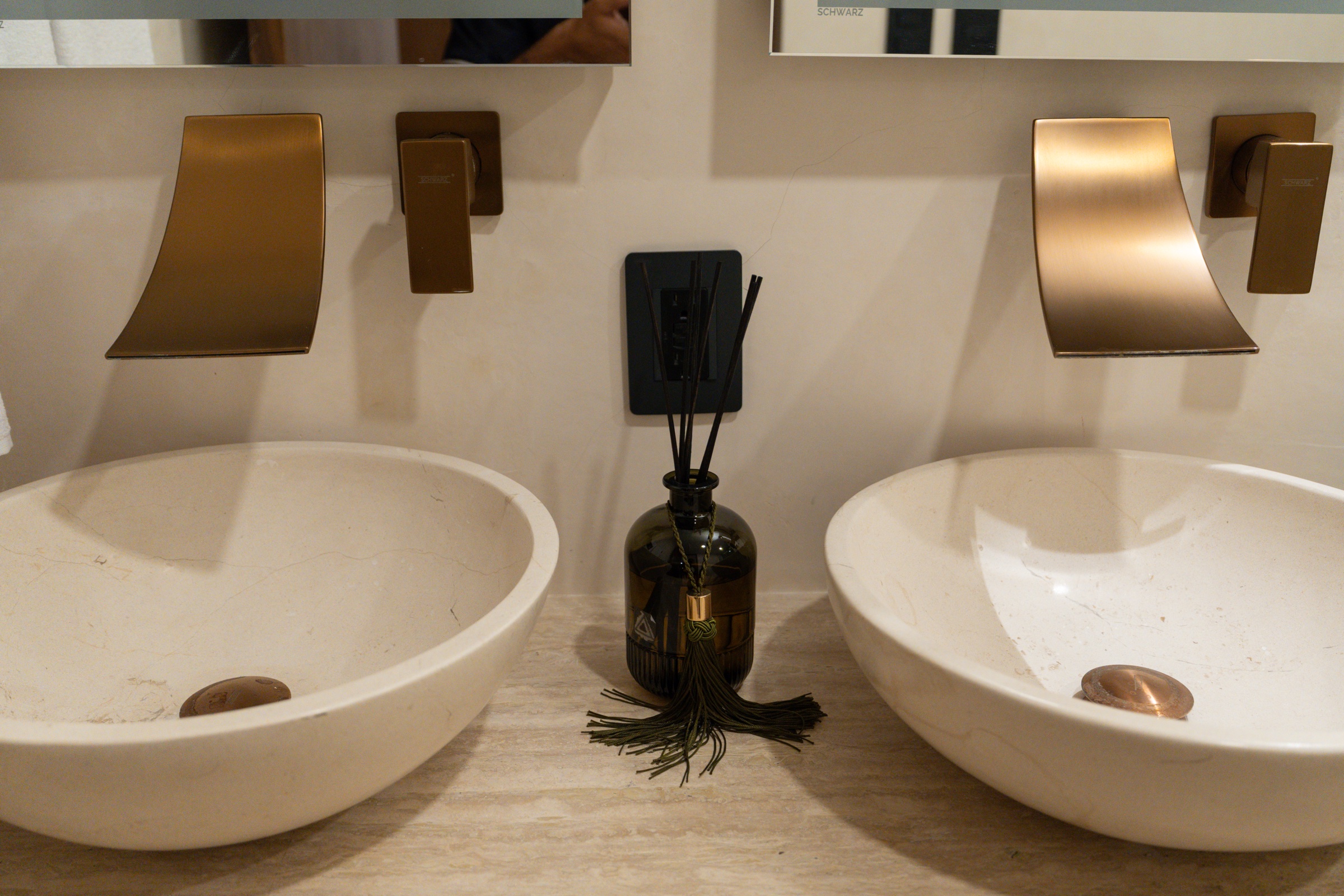 Double vanity detail in the MAIA sales showroom